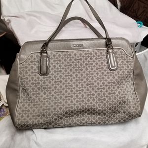 Coach - Used - Excellent Condition - Light Grey Shoulder bag